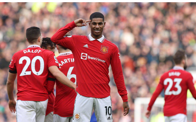 衣室內的影 衣室內的影